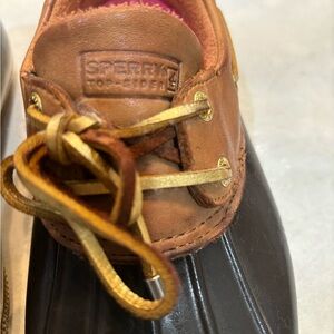 Sperry Two-Tone Black and Tan Duck Boots